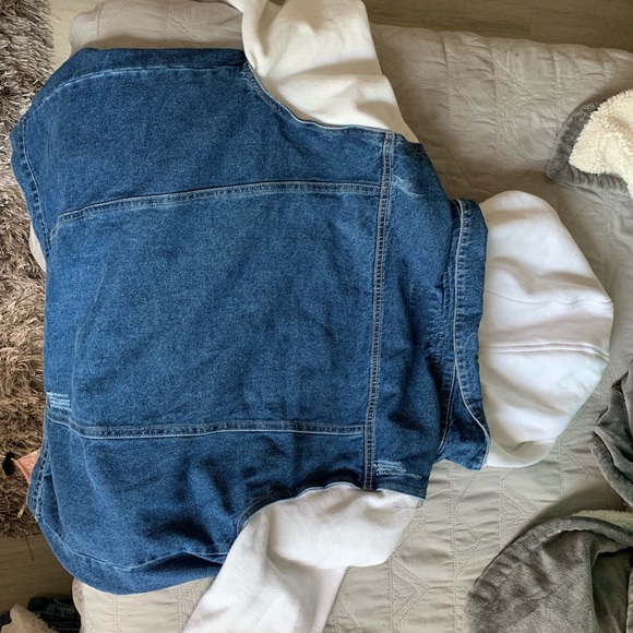 Jean jacket - Picture 2 of 2